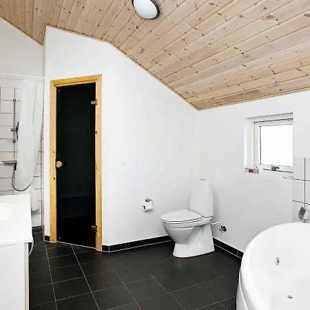 Four-bedroom Holiday In Hojslev 4 * Sundstrup